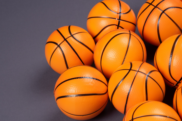 Все о баскетбольных мячах: виды, характеристики и рекомендации