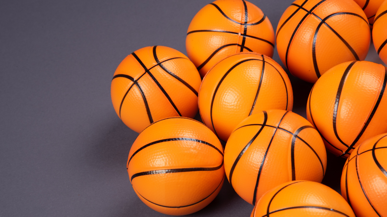 Все о баскетбольных мячах: виды, характеристики и рекомендации